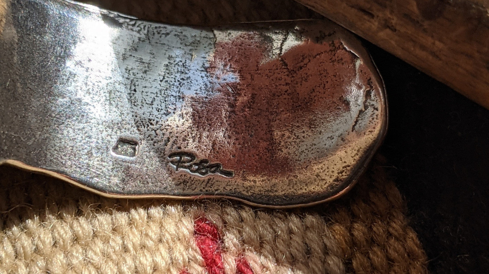 "Why is my silver tarnished?" - the magic of polishing silver jewelry