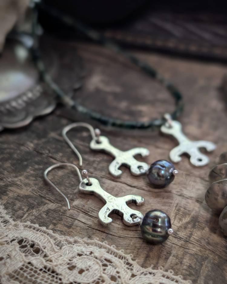 kriya earrings 2
